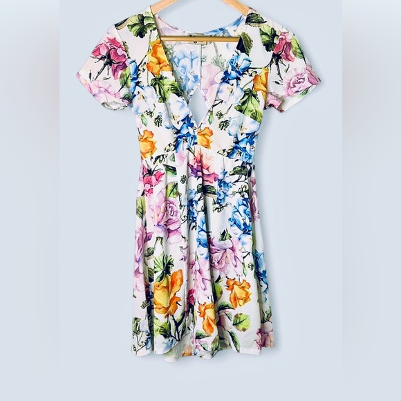 Show Me Your MUMU-white floral dress size Small Ibiza style, retail $139-EUC - Picture 2 of 10